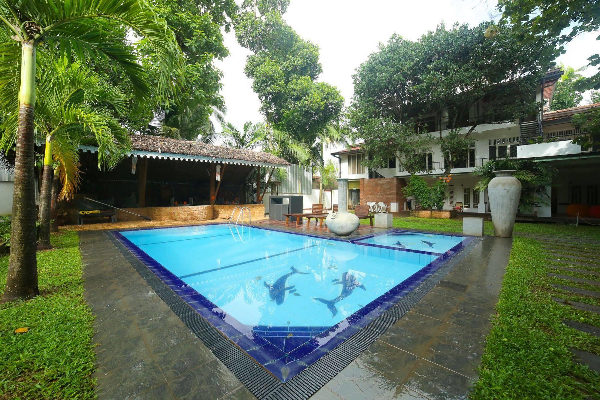 Hostel City Hub Colombo Airport Katunayaka Exterior foto